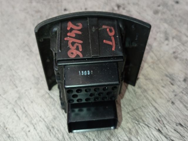 bontott CHRYSLER PT CRUISER Ablakemelő Kapcsoló Négyes / Kettes