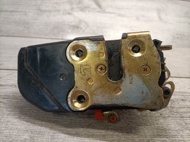 bontott CHRYSLER PT CRUISER Bal első Ajtózár