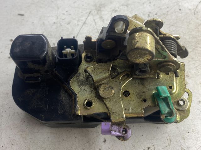 bontott CHRYSLER PT CRUISER Bal első Ajtózár