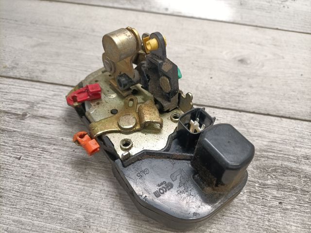 bontott CHRYSLER PT CRUISER Bal első Ajtózár