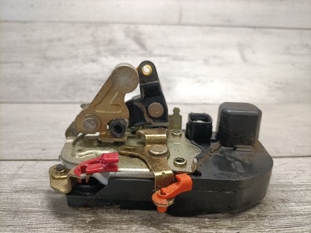 bontott CHRYSLER PT CRUISER Bal első Ajtózár