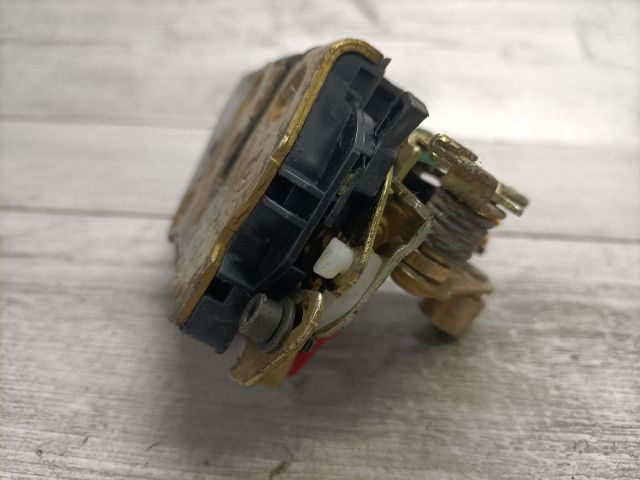 bontott CHRYSLER PT CRUISER Bal első Ajtózár