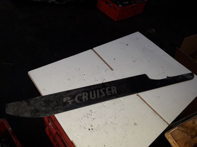 bontott CHRYSLER PT CRUISER Bal első Küszöb Díszléc