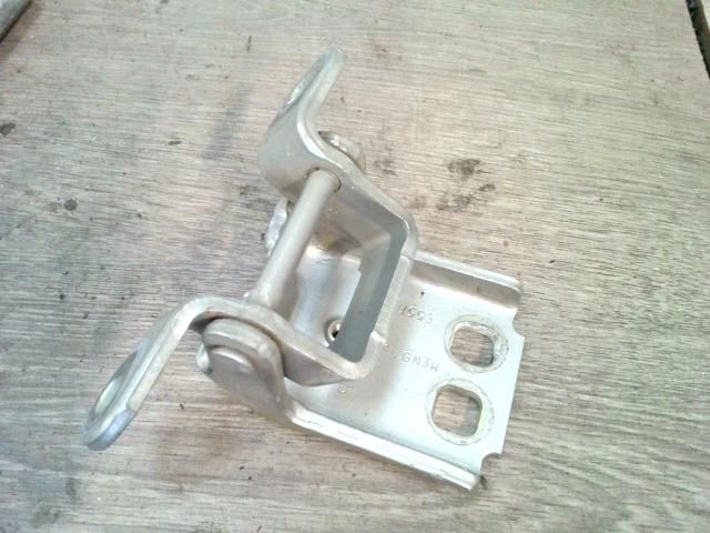 bontott CHRYSLER PT CRUISER Bal hátsó Alsó Zsanér