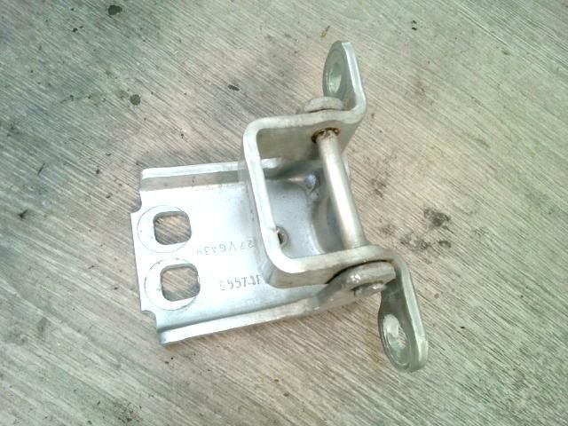 bontott CHRYSLER PT CRUISER Bal hátsó Felső Zsanér