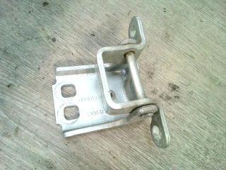 bontott CHRYSLER PT CRUISER Bal hátsó Felső Zsanér