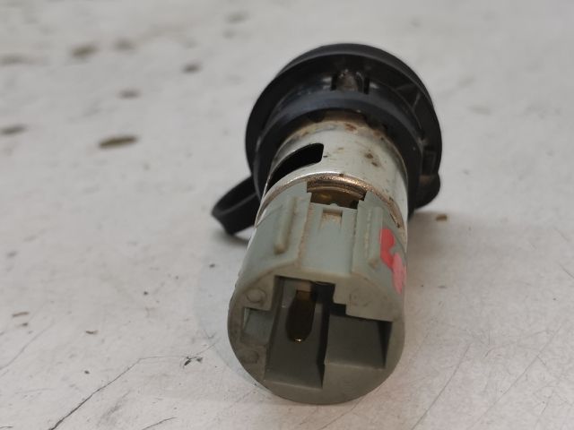 bontott CHRYSLER PT CRUISER Csomagtér Szivargyújtó Aljzat