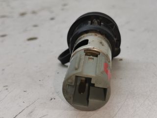 bontott CHRYSLER PT CRUISER Csomagtér Szivargyújtó Aljzat