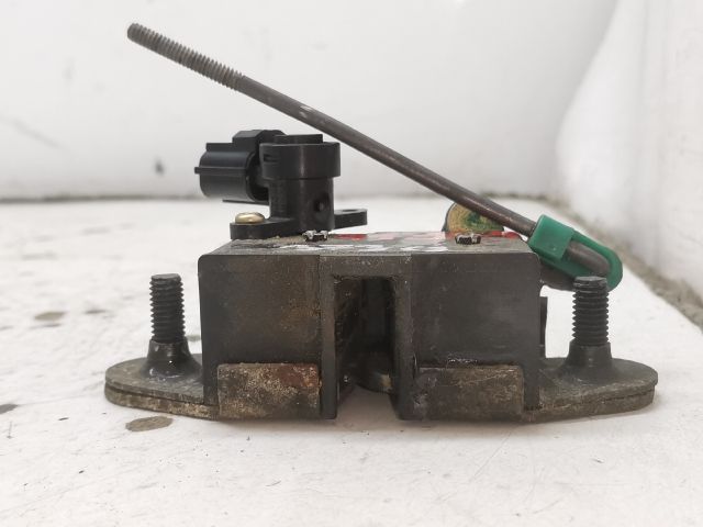 bontott CHRYSLER PT CRUISER Csomagtérajtó Zárszerkezet