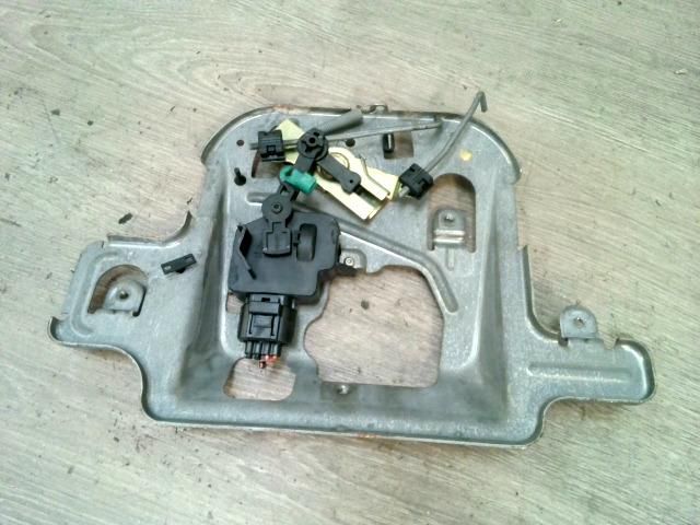 bontott CHRYSLER PT CRUISER Csomagtérajtó Zárszerkezet