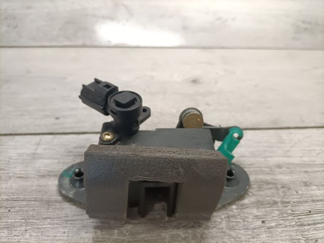 bontott CHRYSLER PT CRUISER Csomagtérajtó Zárszerkezet