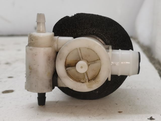 bontott CHRYSLER PT CRUISER Első Ablakmosó Szivattyú