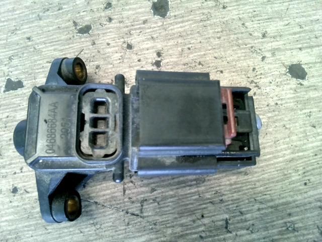 bontott CHRYSLER PT CRUISER GPS Antenna