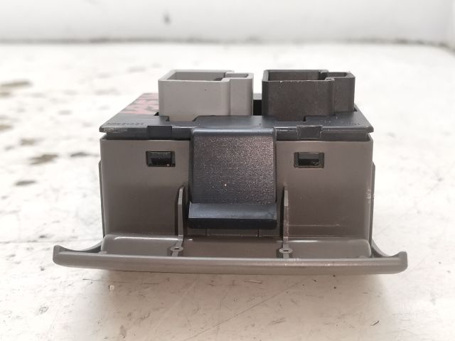 bontott CHRYSLER PT CRUISER Hátsó középső Ablakemelő Kapcsoló