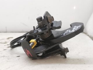 bontott CHRYSLER PT CRUISER Hátsó középső Biztonsági Öv Csat