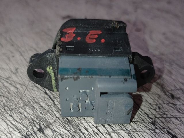 bontott CHRYSLER PT CRUISER Jobb első Ablakemelő Kapcsoló