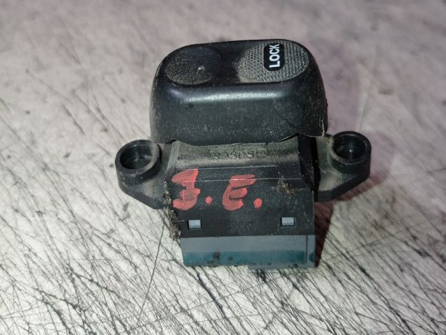 bontott CHRYSLER PT CRUISER Jobb első Ablakemelő Kapcsoló