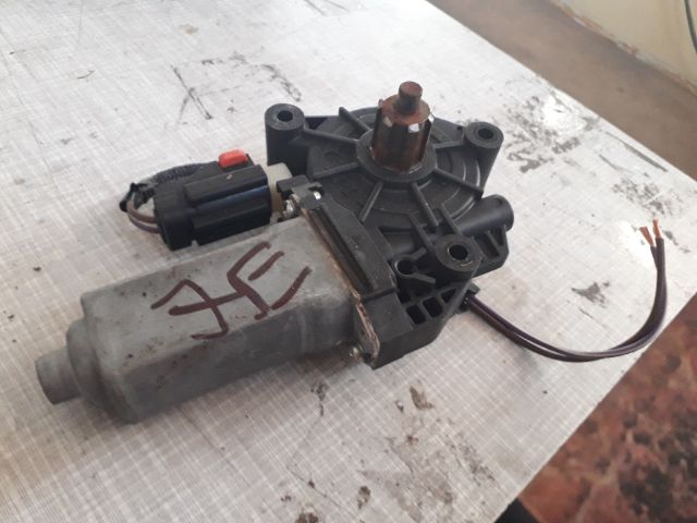 bontott CHRYSLER PT CRUISER Jobb első Ablakemelő Motor