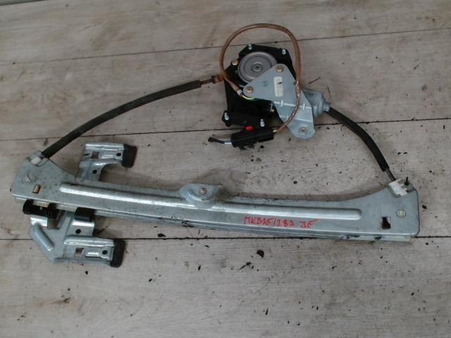 bontott CHRYSLER PT CRUISER Jobb első Ablakemelő Szerkezet (Elektromos)