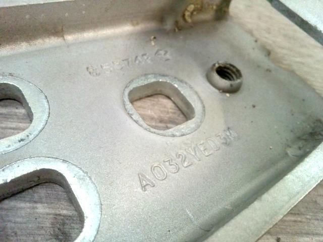 bontott CHRYSLER PT CRUISER Jobb első Felső Zsanér