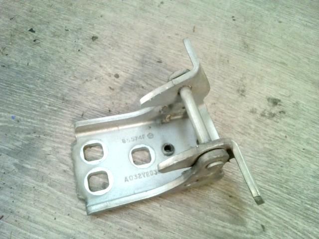 bontott CHRYSLER PT CRUISER Jobb első Felső Zsanér