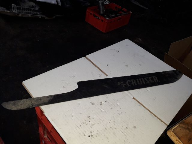 bontott CHRYSLER PT CRUISER Jobb első Küszöb Díszléc