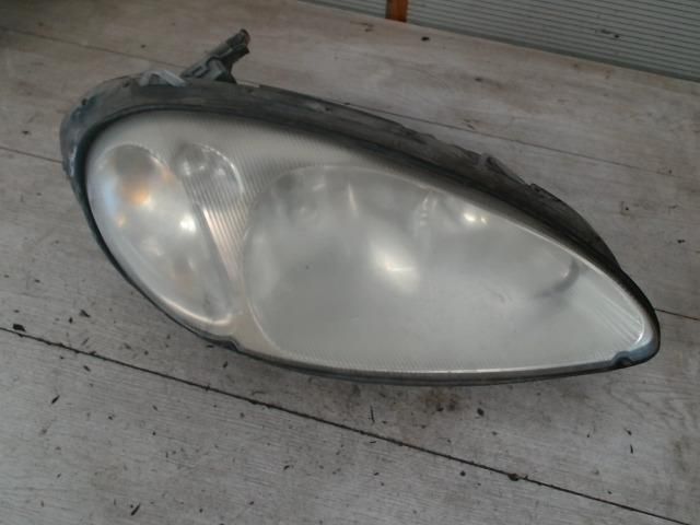 bontott CHRYSLER PT CRUISER Jobb Fényszóró