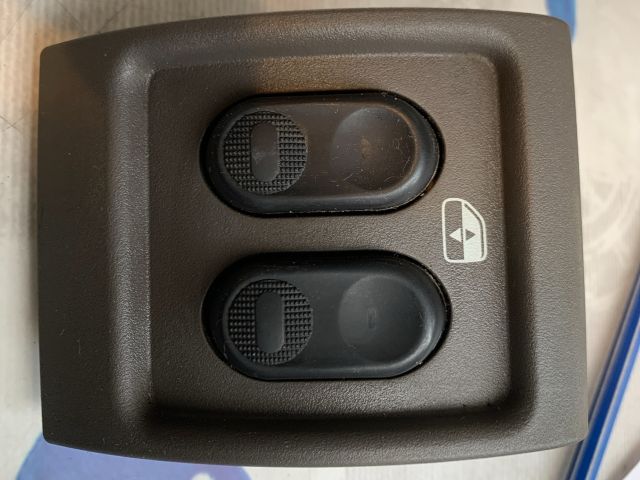 bontott CHRYSLER PT CRUISER Jobb hátsó Ablakemelő Kapcsoló