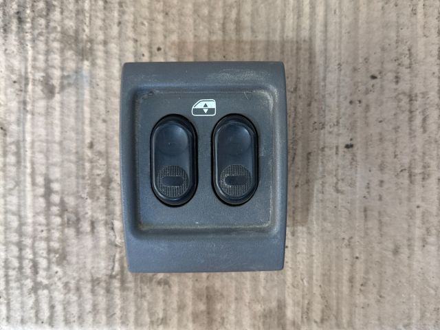 bontott CHRYSLER PT CRUISER Jobb hátsó Ablakemelő Kapcsoló