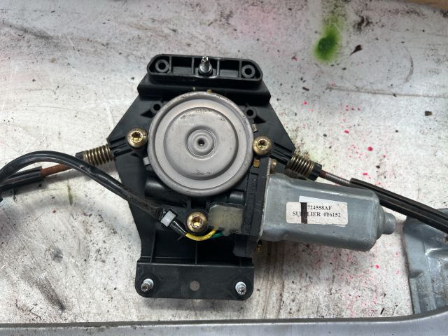 bontott CHRYSLER PT CRUISER Jobb hátsó Ablakemelő Szerkezet (Elektromos)