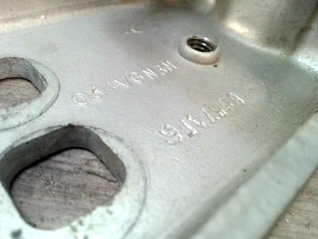 bontott CHRYSLER PT CRUISER Jobb hátsó Felső Zsanér