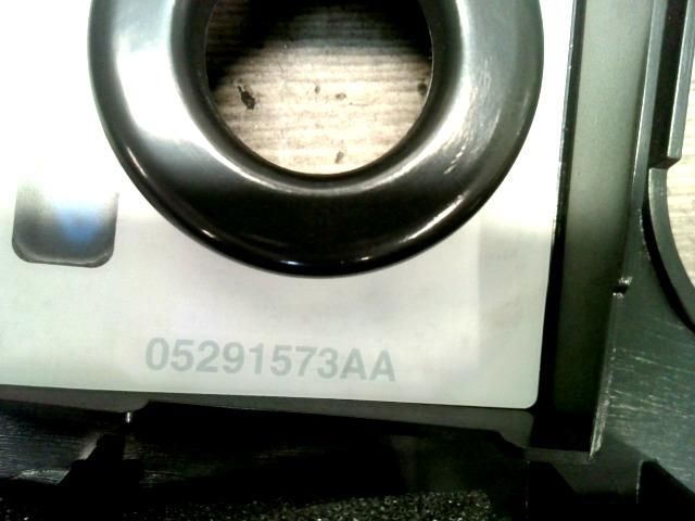 bontott CHRYSLER PT CRUISER Középkonzol Keret