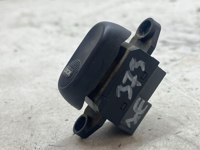 bontott CHRYSLER PT CRUISER Központizár Kapcsoló