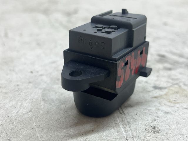 bontott CHRYSLER PT CRUISER Központizár Kapcsoló