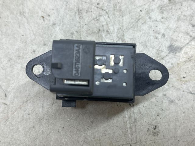 bontott CHRYSLER PT CRUISER Központizár Kapcsoló