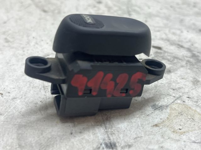 bontott CHRYSLER PT CRUISER Központizár Kapcsoló