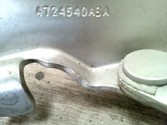 bontott CHRYSLER PT CRUISER Motorháztető Jobb Zsanér