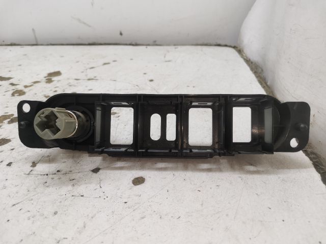 bontott CHRYSLER PT CRUISER Szivargyújtó Aljzat