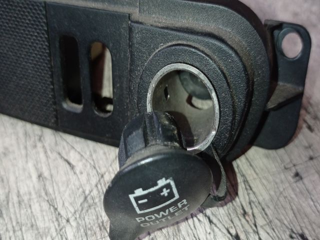 bontott CHRYSLER PT CRUISER Szivargyújtó Aljzat