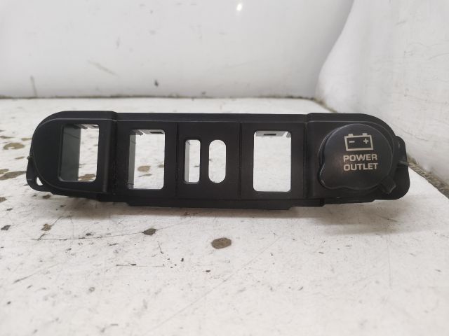 bontott CHRYSLER PT CRUISER Szivargyújtó Aljzat