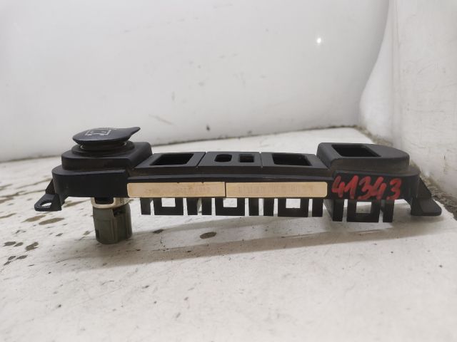 bontott CHRYSLER PT CRUISER Szivargyújtó Aljzat