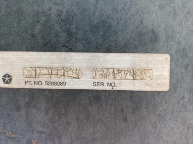 bontott CHRYSLER SEBRING Első Lökhárító (Üresen)