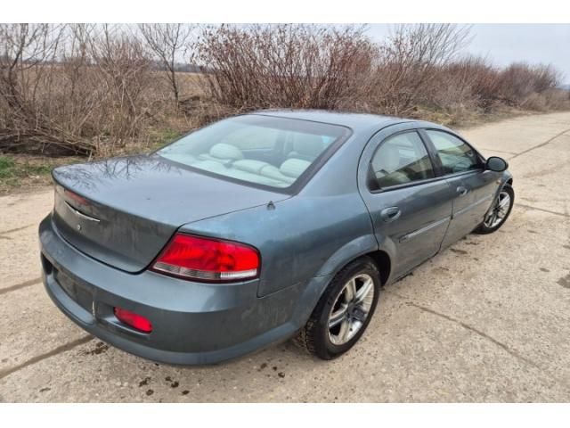 bontott CHRYSLER SEBRING Első Szélvédő Felső Díszléc