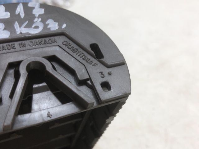 bontott CHRYSLER SEBRING Középső Bal Szellőző