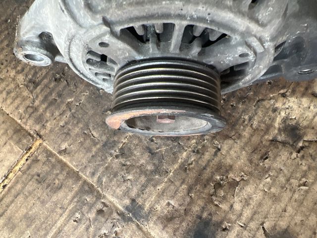 bontott CHRYSLER STRATUS Generátor