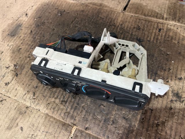 bontott CHRYSLER STRATUS Fűtéskapcsoló (manuális klímás)