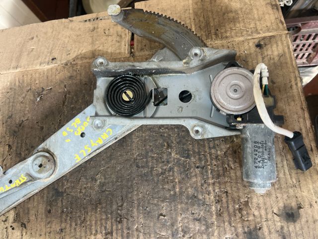 bontott CHRYSLER STRATUS Jobb első Ablakemelő Szerkezet (Elektromos)