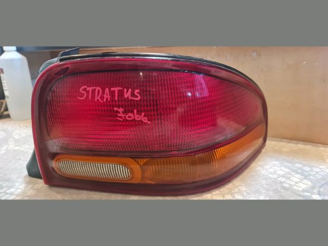 bontott CHRYSLER STRATUS Jobb Hátsó Lámpa
