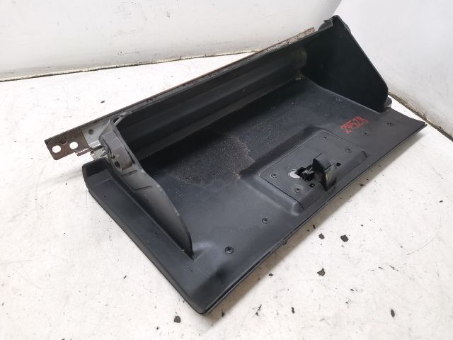 bontott CHRYSLER STRATUS Kesztyűtartó Ajtó