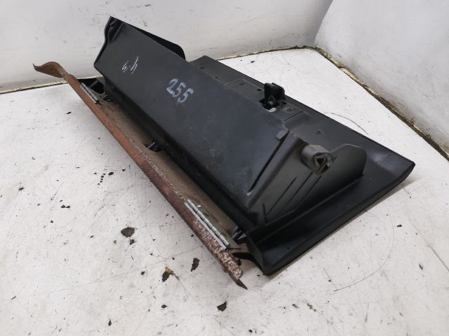 bontott CHRYSLER STRATUS Kesztyűtartó Ajtó